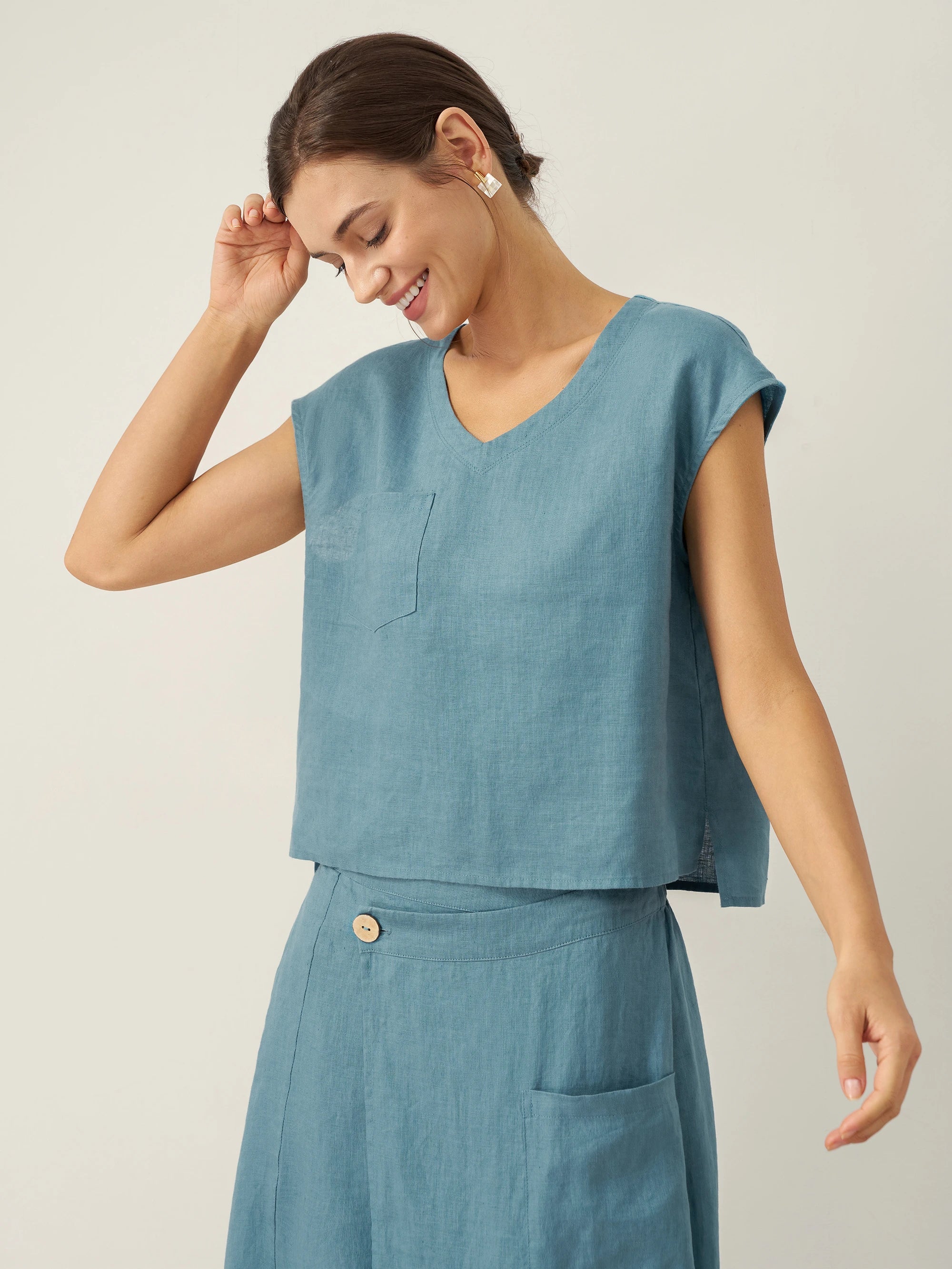 100% Linen V-Neck Cap Sleeve Crop Top FRESSA